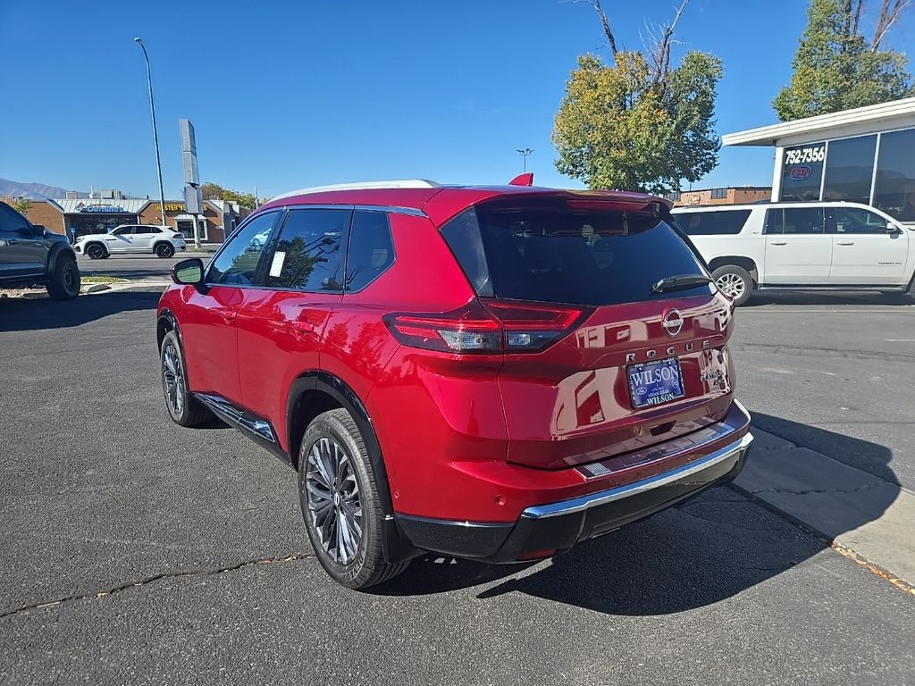 2024 Nissan Rogue Platinum photo 4