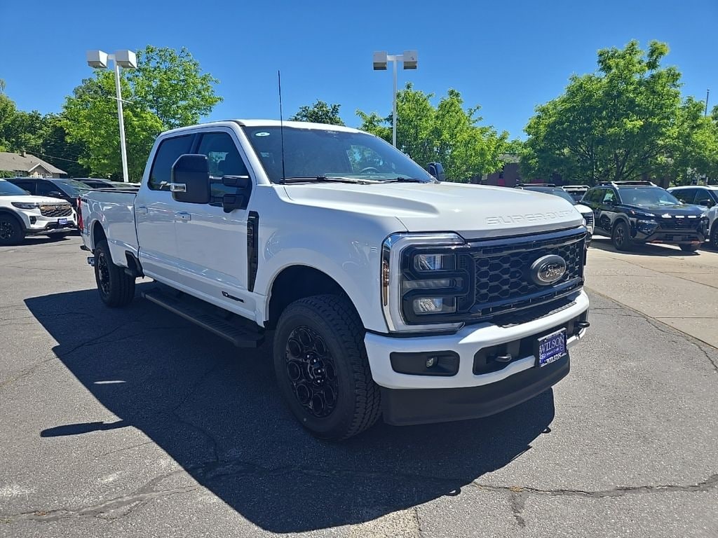 New 2026 Ford F-350SD Lariat Truck Crew Cab