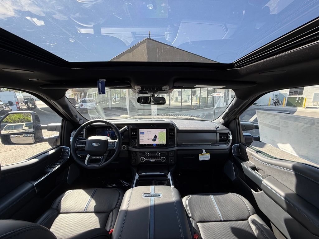 2025 Ford F-350 Super Duty Platinum - Photo 14