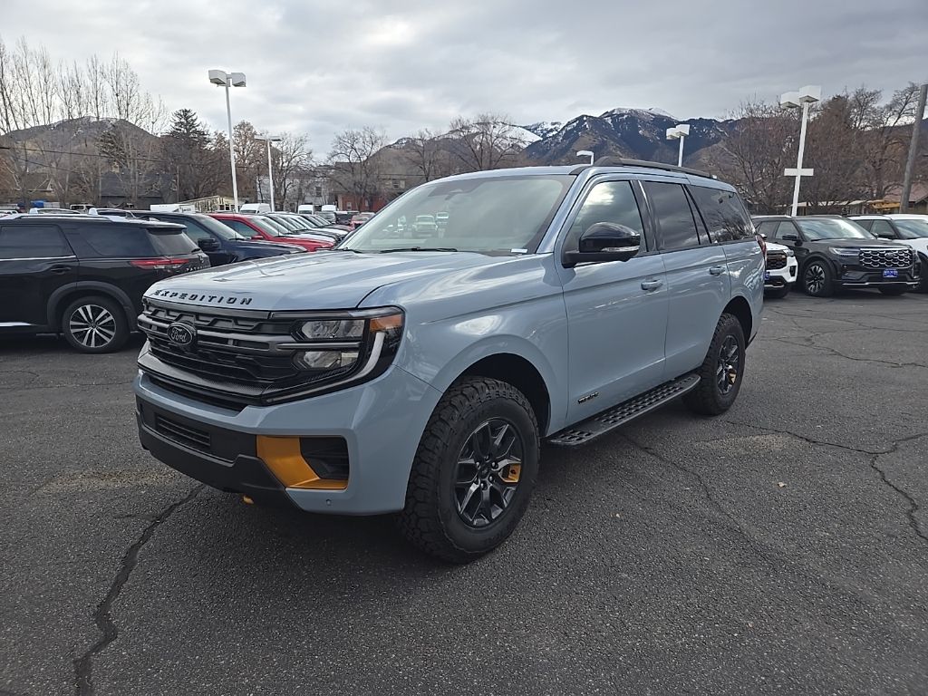 2025 Ford Expedition Tremor's photo