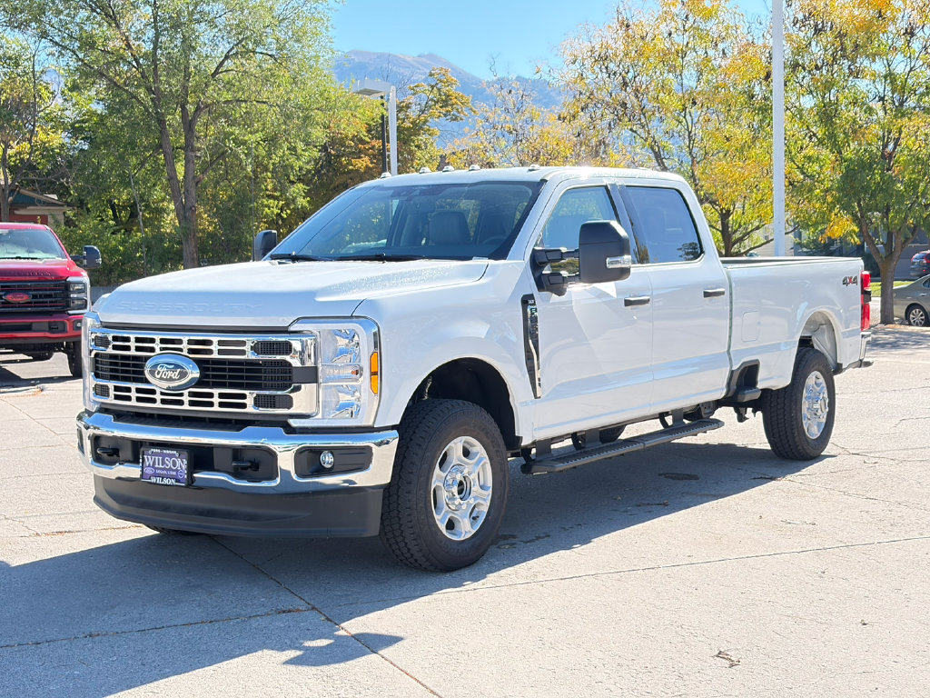 2026 Ford F-350 Super Duty XLT