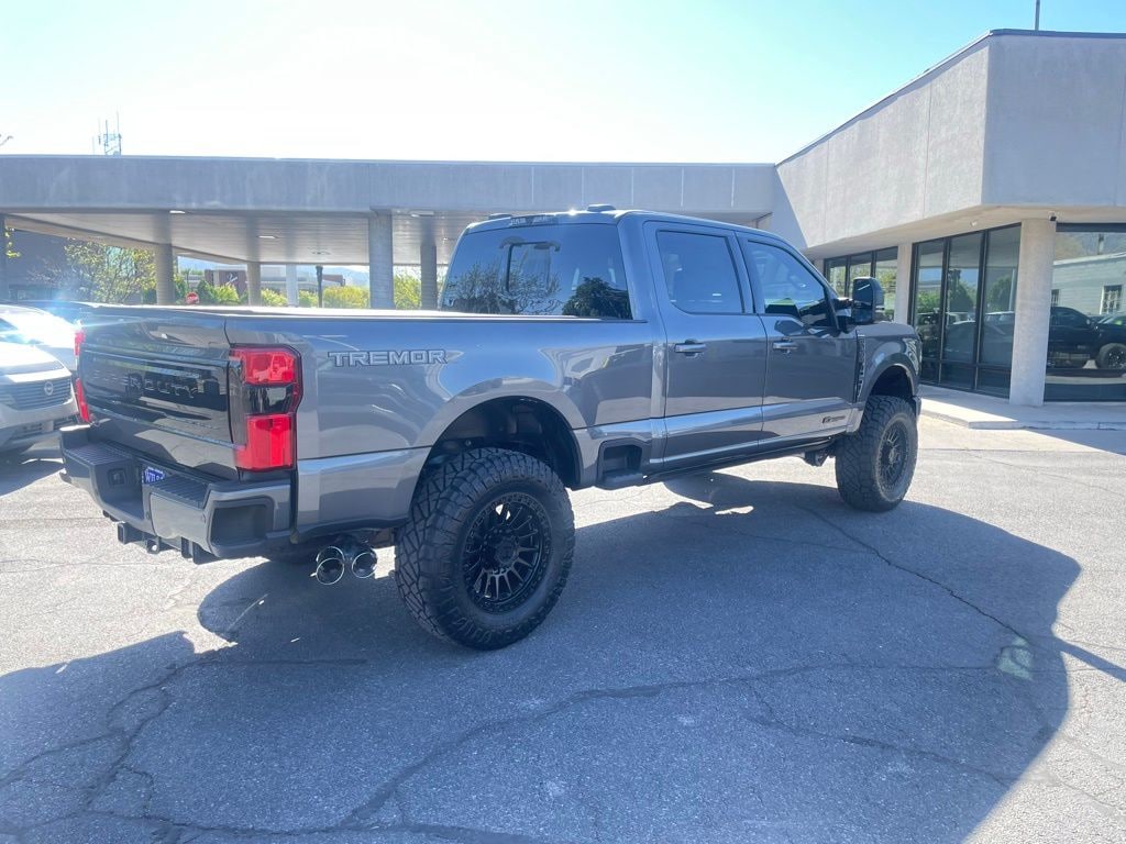 New 2026 Ford F-350SD Platinum Truck Crew Cab