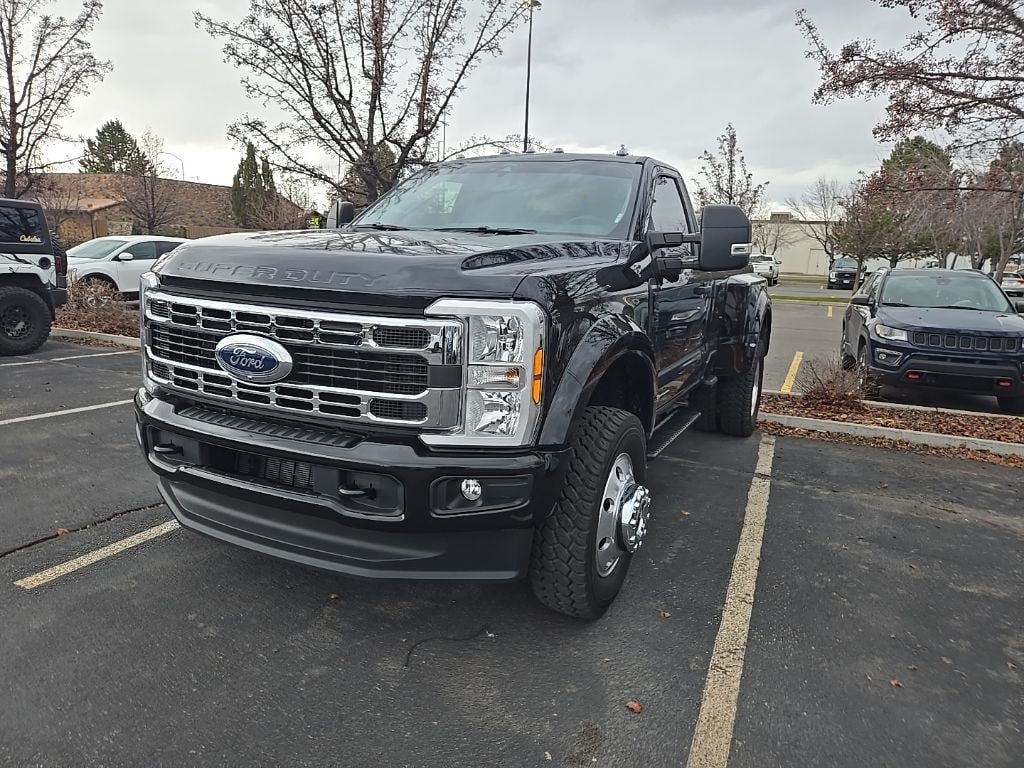 2026 Ford F-450 XLT photo 3
