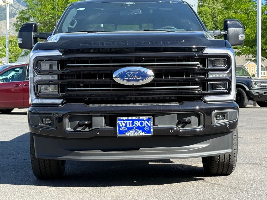 2025 Ford F-350 Super Duty Platinum - Photo 35
