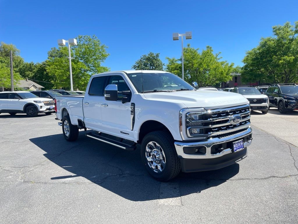 New 2026 Ford F-350SD Lariat Truck Crew Cab