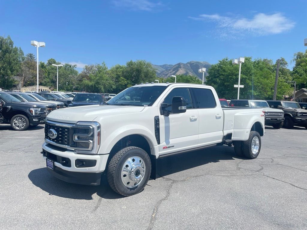 New 2026 Ford F-450SD Platinum Truck Crew Cab