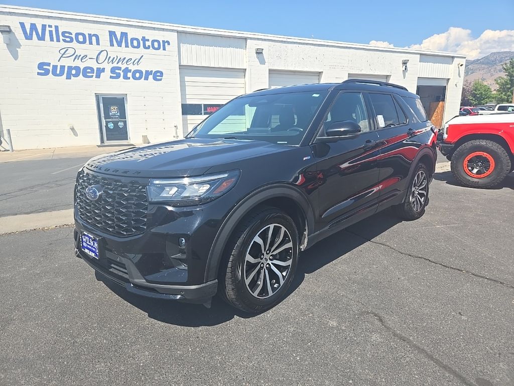 2025 Ford Explorer