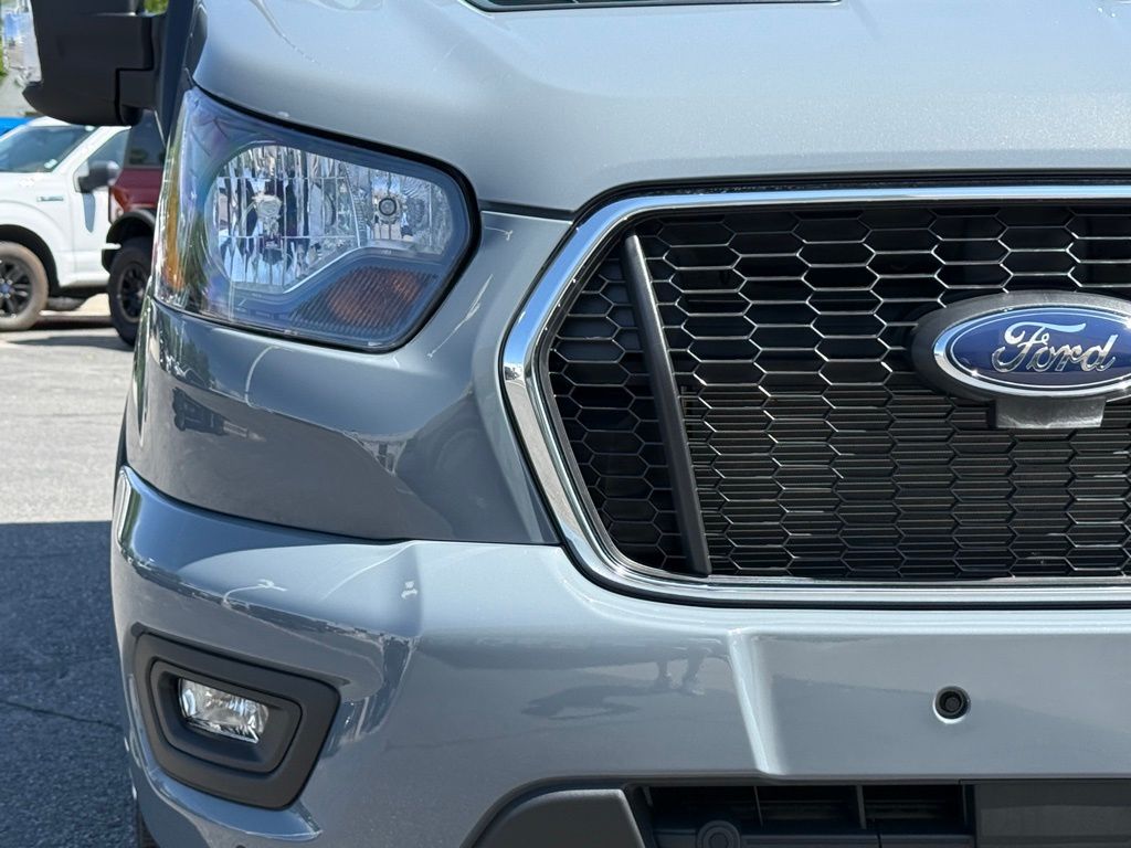 2025 Ford Transit Passenger Van XLT - Photo 36