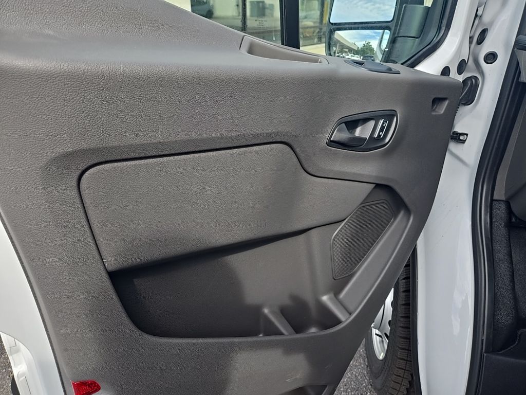 2025 Ford Transit Van Base - Photo 9