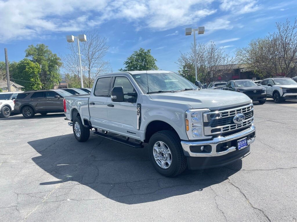 New 2026 Ford F-350SD XLT Truck Crew Cab