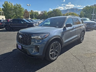 2025 Ford Explorer ST-Line SUV