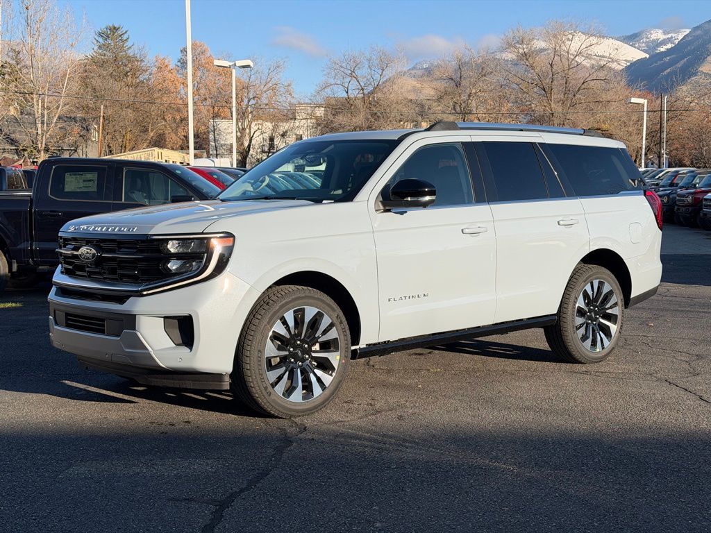 2025 Ford Expedition Platinum's photo