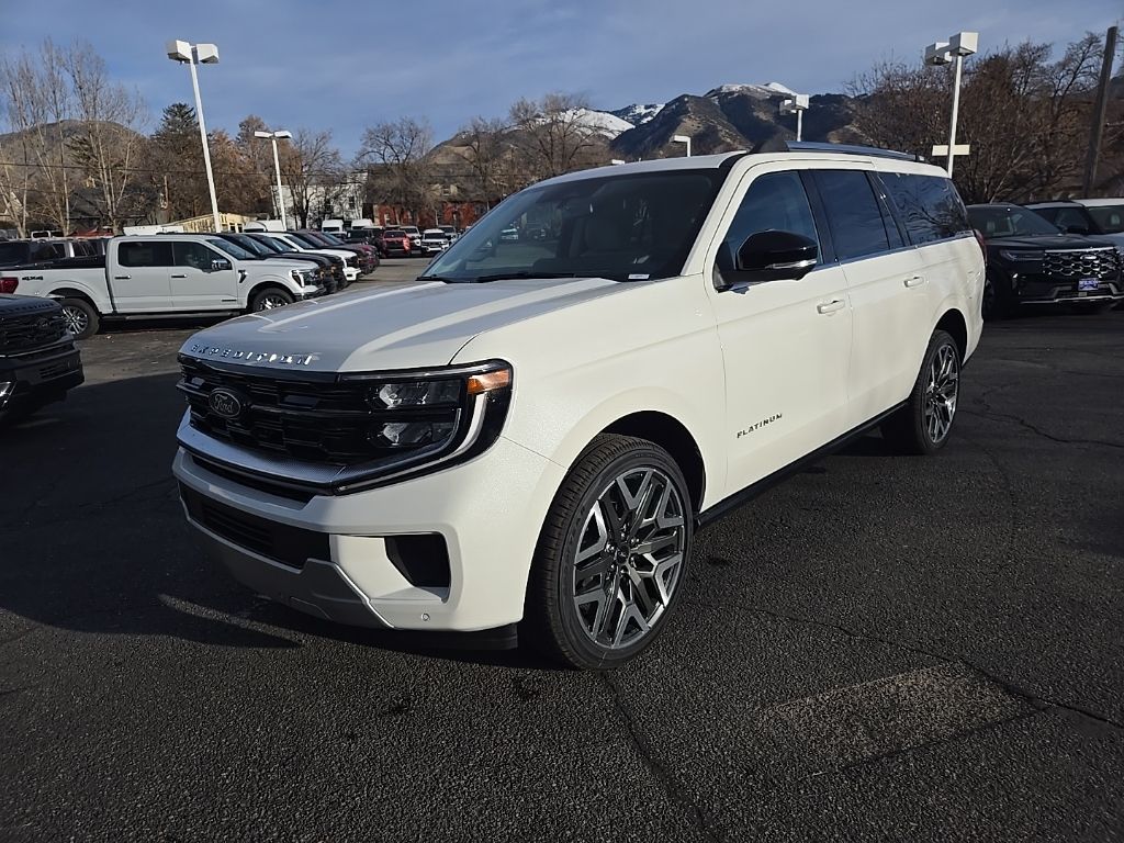 2025 Ford Expedition Platinum's photo