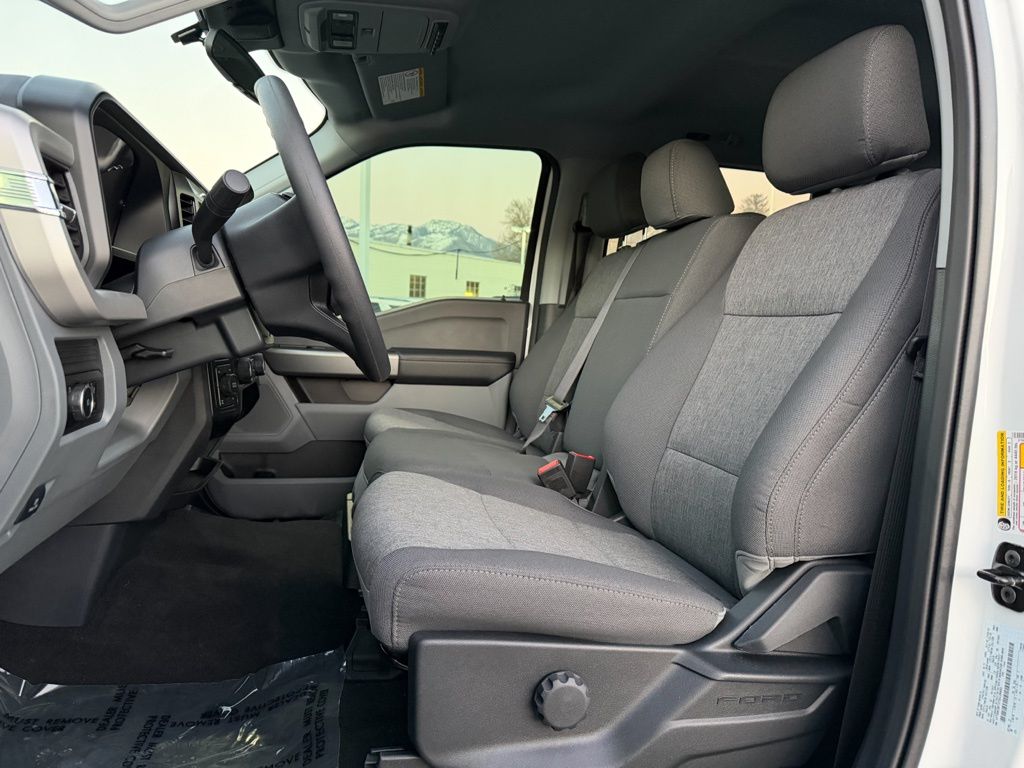 2026 Ford F-350 Super Duty XL - Photo 17
