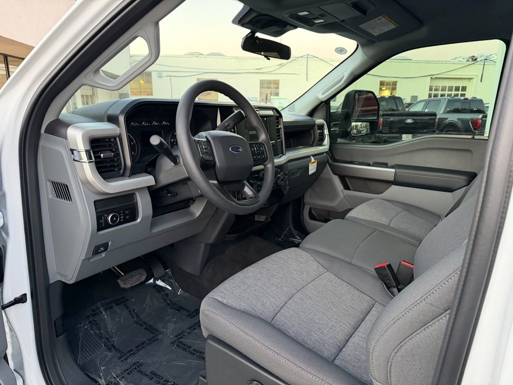 2026 Ford F-350 Super Duty XL - Photo 18