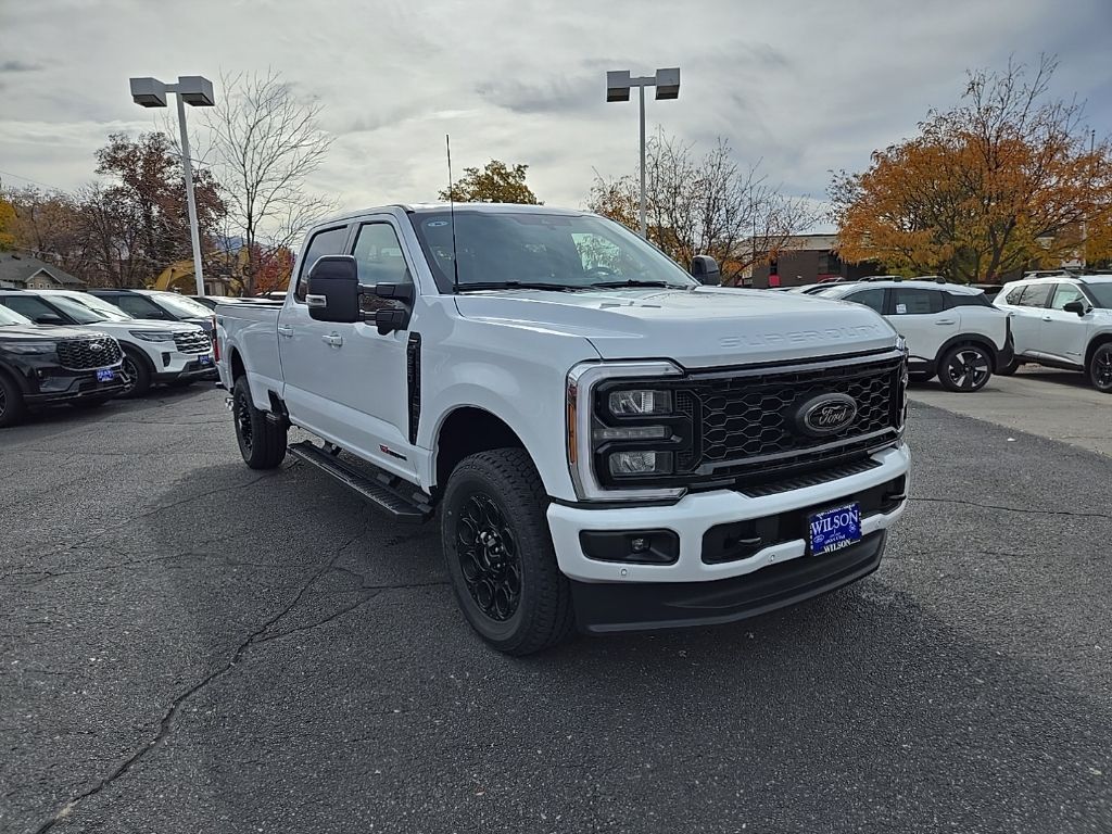2026 Ford F-350 Lariat photo 3