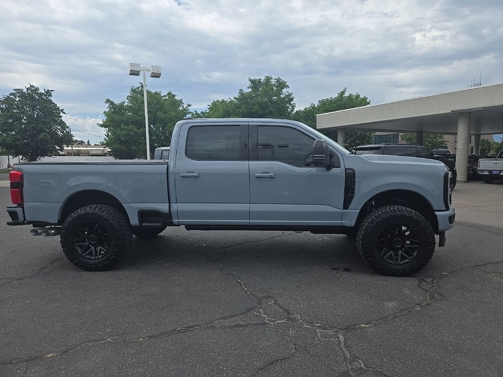 New 2026 Ford F-350SD Lariat Truck Crew Cab