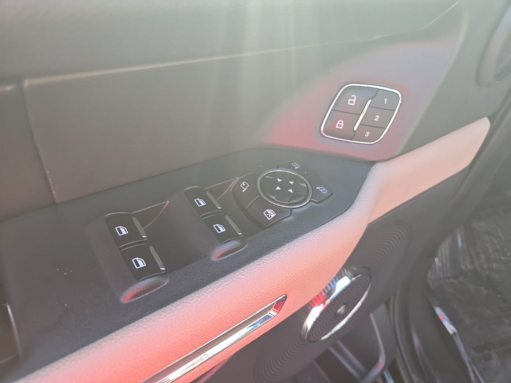 2024 Ford Expedition Limited - Photo 10