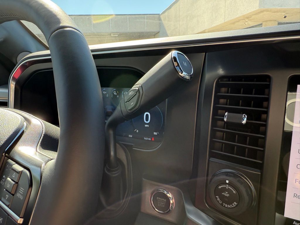 2025 Ford F-350 Super Duty Platinum - Photo 20