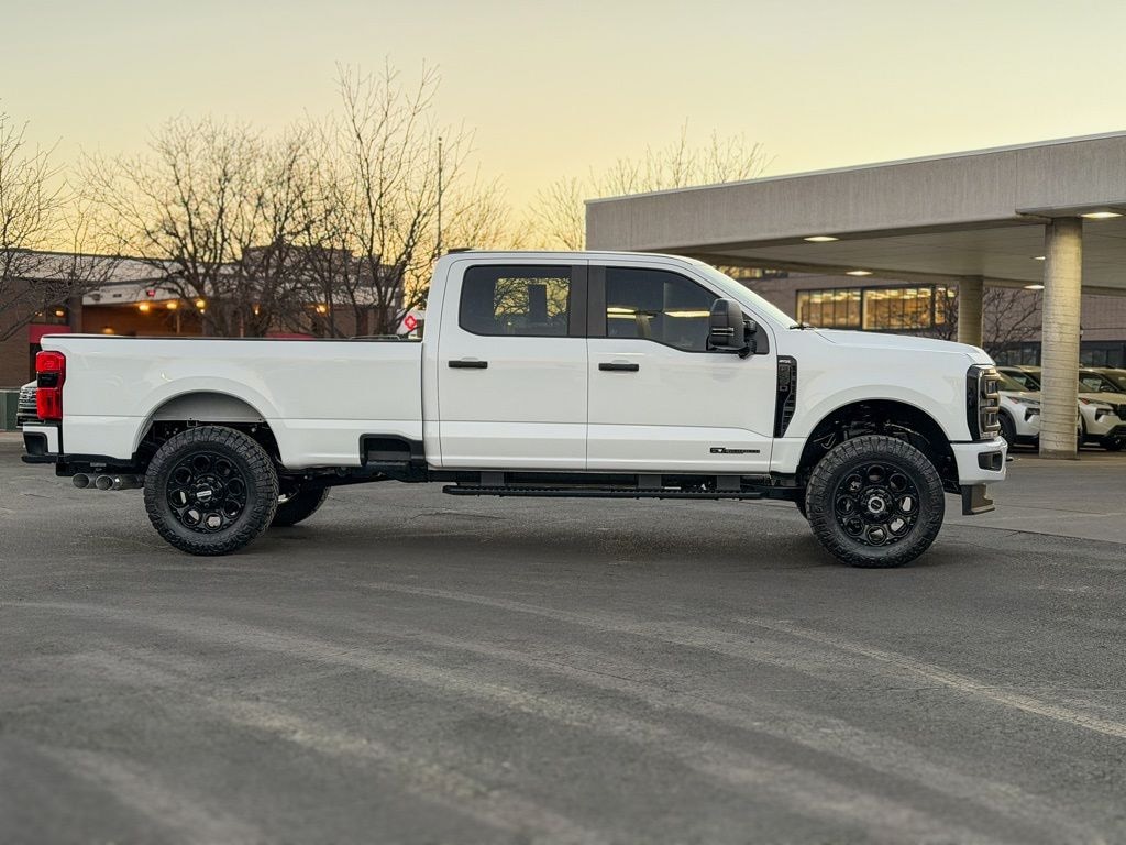 New 2026 Ford F-350SD XL Truck Crew Cab