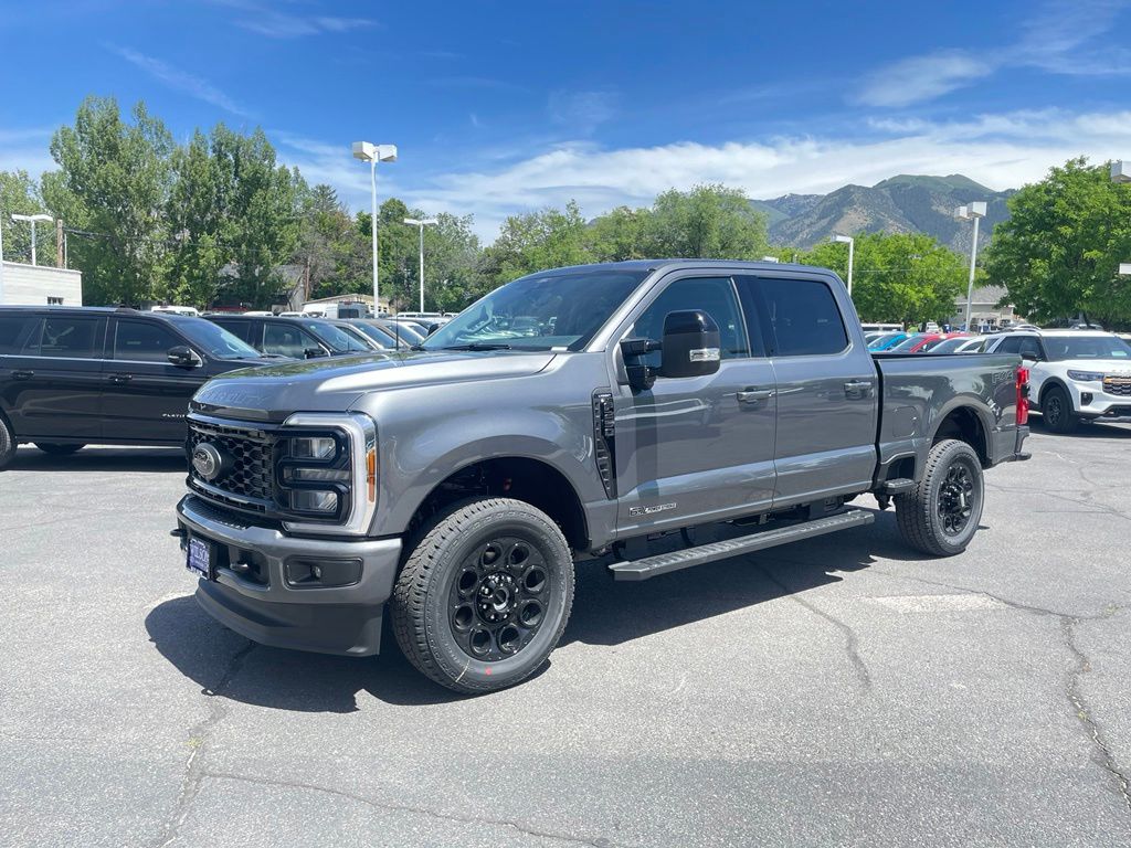 2026 Ford F-250SD Lariat Truck Crew Cab