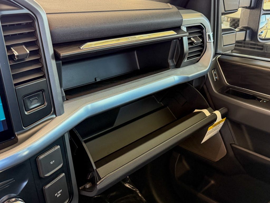 2025 Ford F-150 Lariat - Photo 33