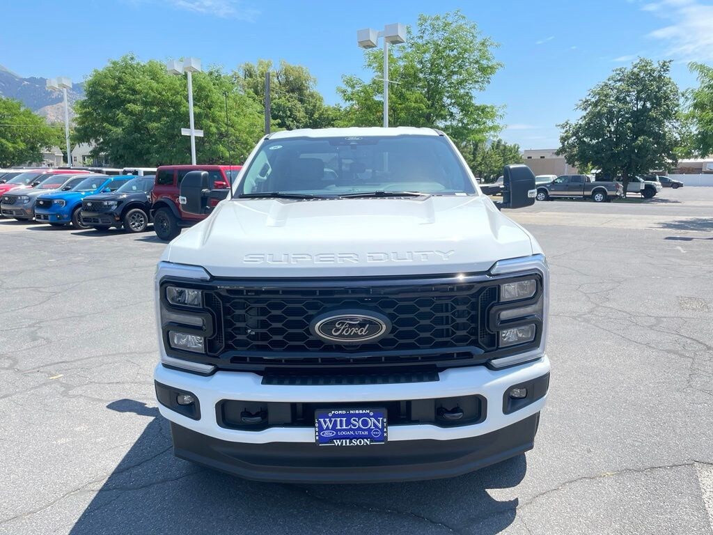 New 2026 Ford F-250SD XLT Truck Crew Cab