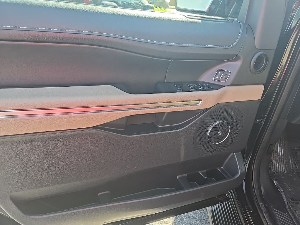 2024 Ford Expedition Limited - Photo 9