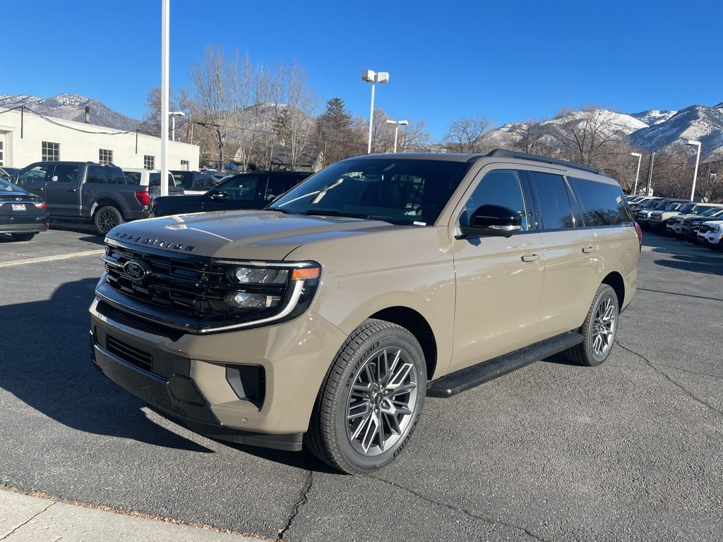 2026 Ford Expedition Platinum's photo