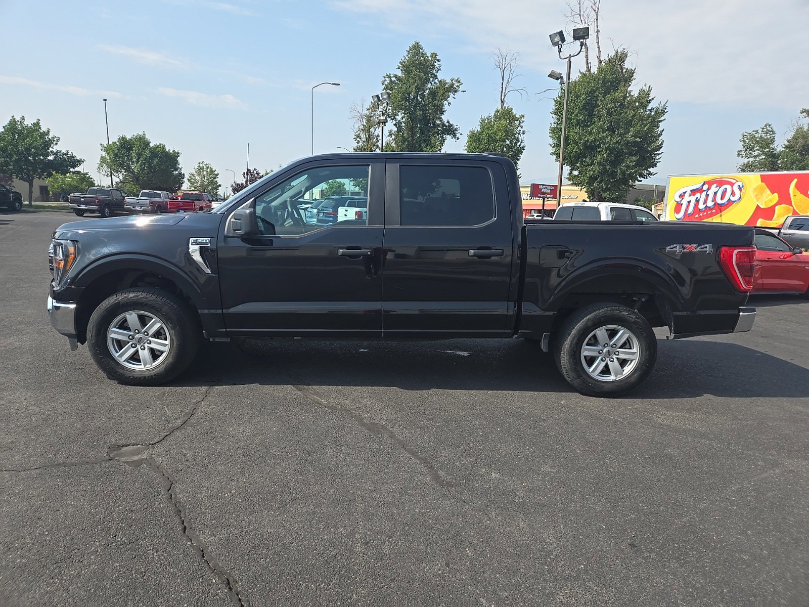 2023 Ford F-150 XLT photo 4