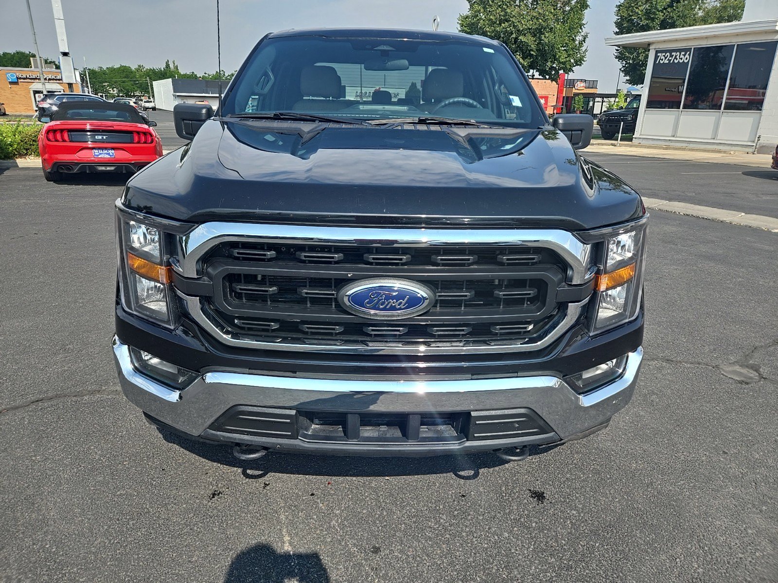 2023 Ford F-150 XLT photo 2