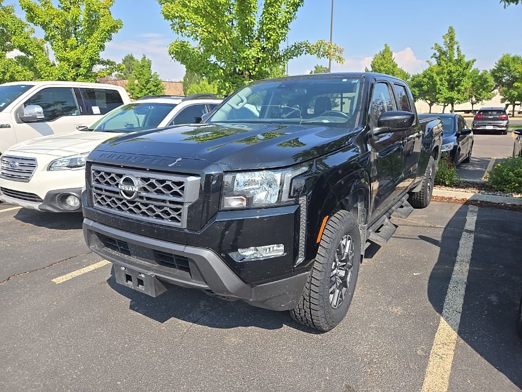 2022 Nissan Frontier SV Crew Cab photo 3
