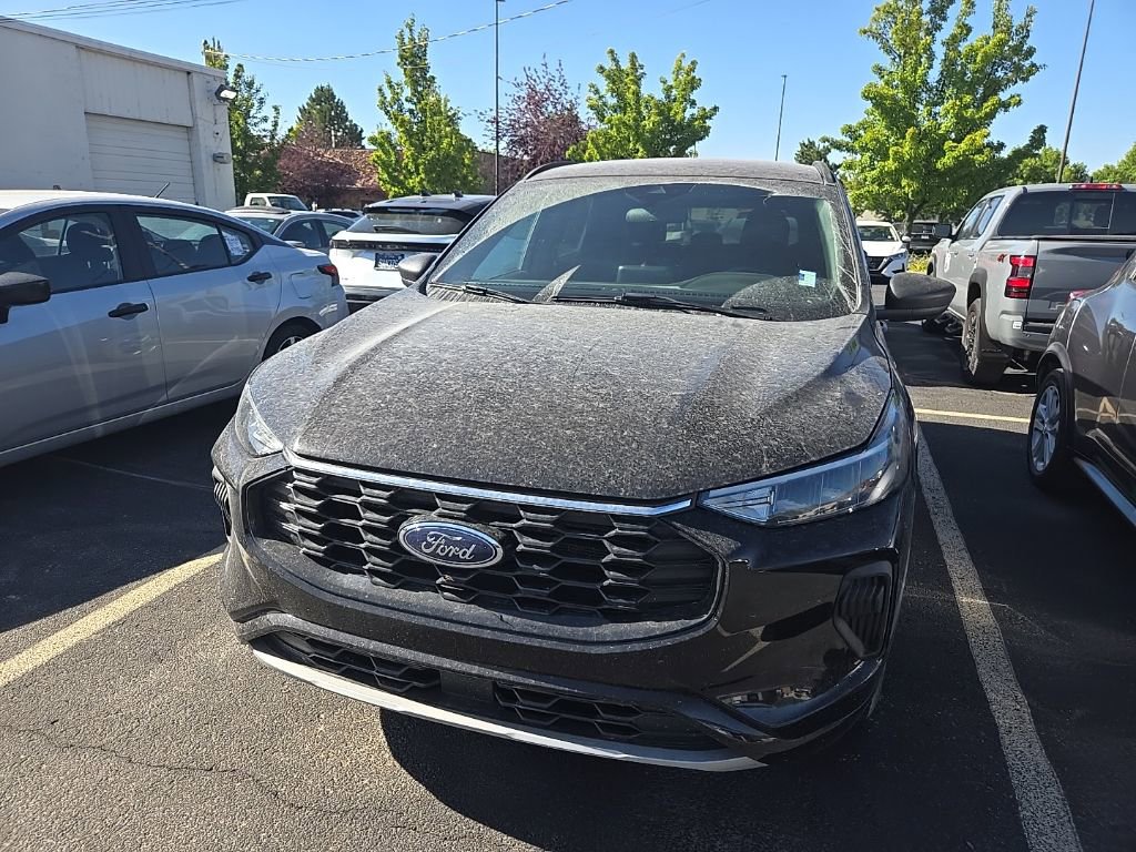2024 Ford Escape ST-Line photo 2