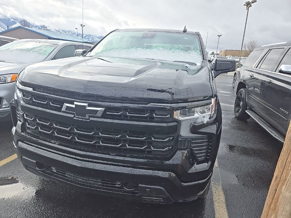 2024 Chevrolet Silverado 1500 RST photo 2