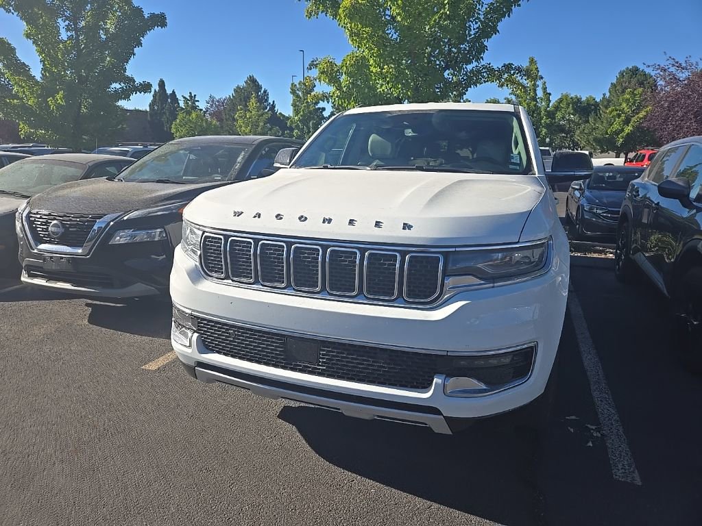 2023 Jeep Wagoneer L Series II photo 2