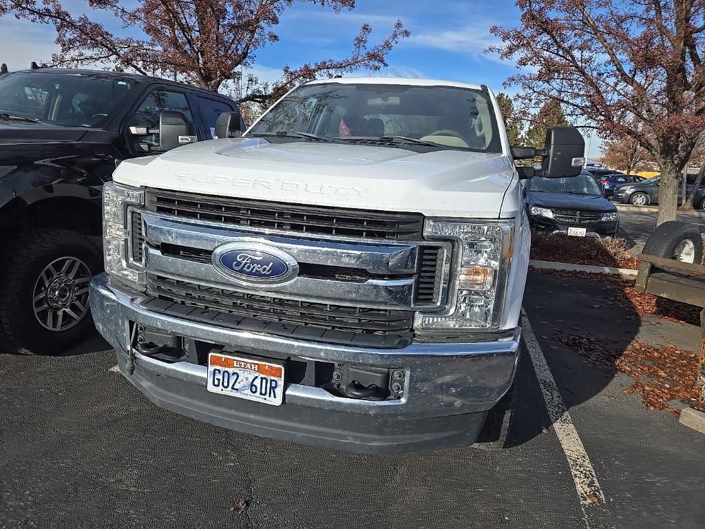 2019 Ford F-250 XLT photo 2