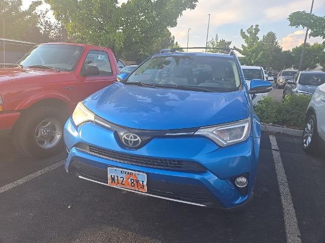 2017 Toyota RAV4 XLE photo 2