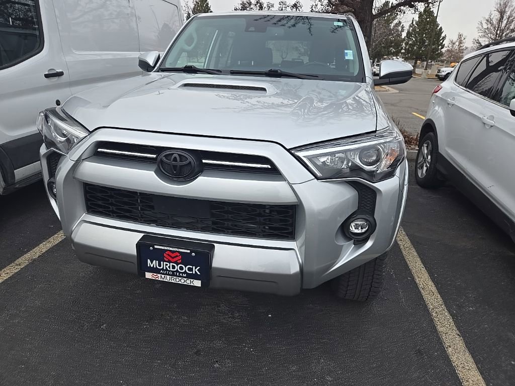2023 Toyota 4Runner TRD photo 2