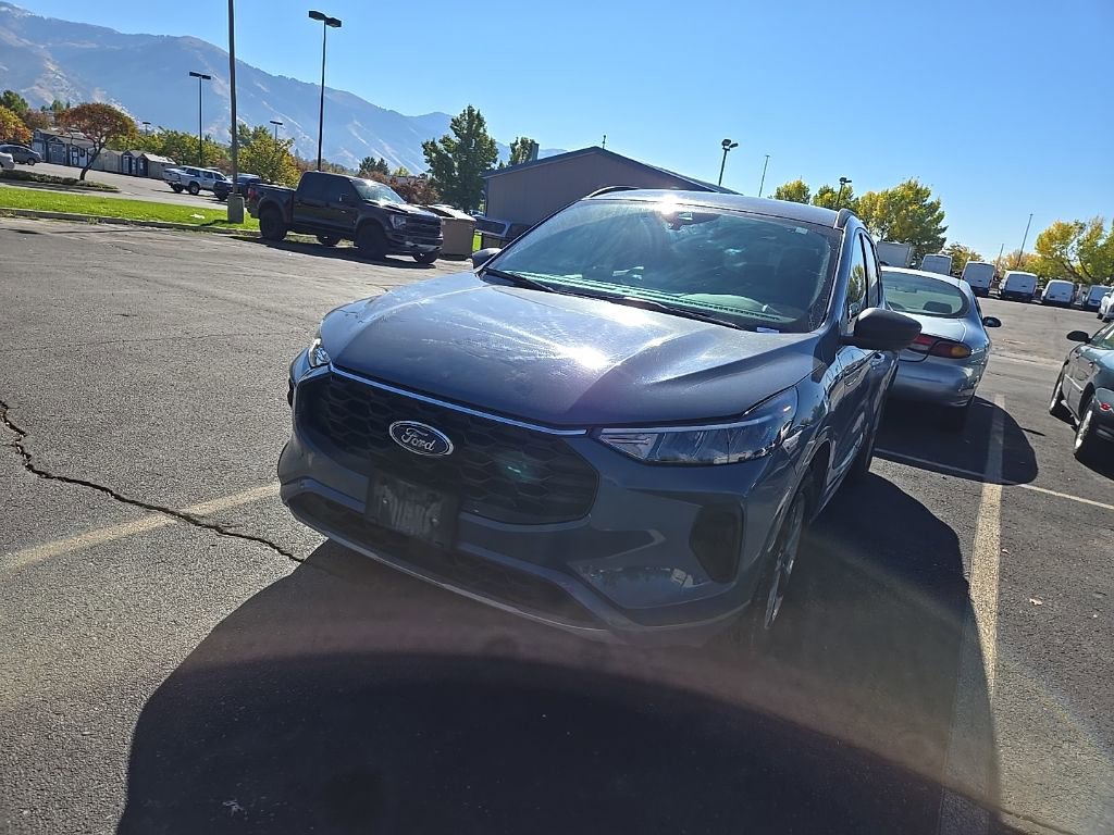 2024 Ford Escape ST-Line photo 3
