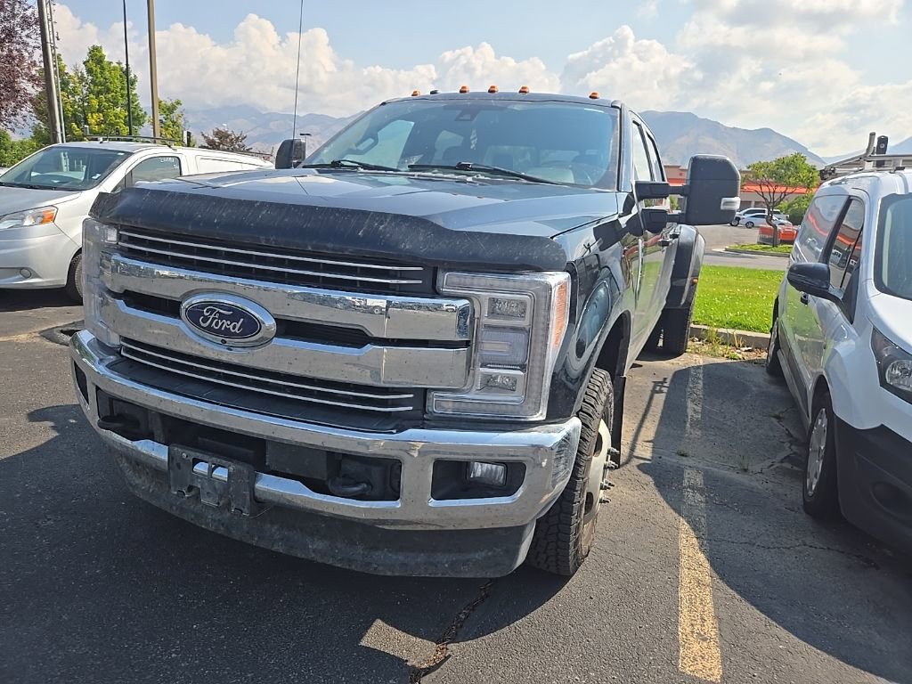 2018 Ford F-350 Lariat photo 3