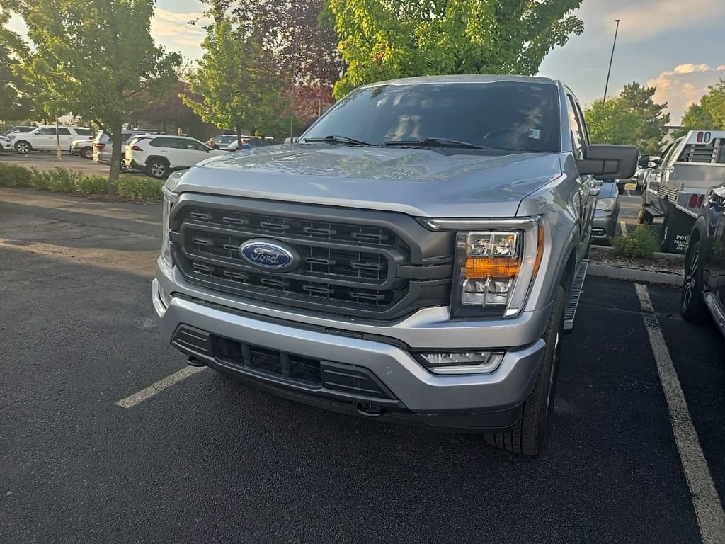 2022 Ford F-150 XLT photo 2