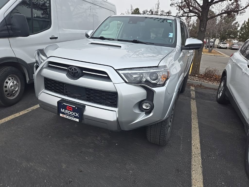 2023 Toyota 4Runner TRD photo 3