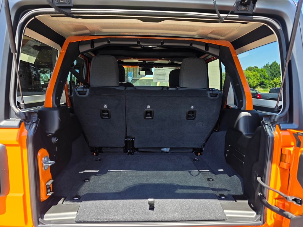 2025 Jeep Wrangler 4-Door Willys - Photo 22