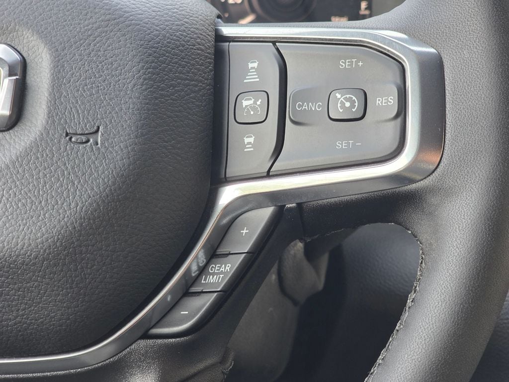 2025 RAM 3500 Laramie - Photo 19