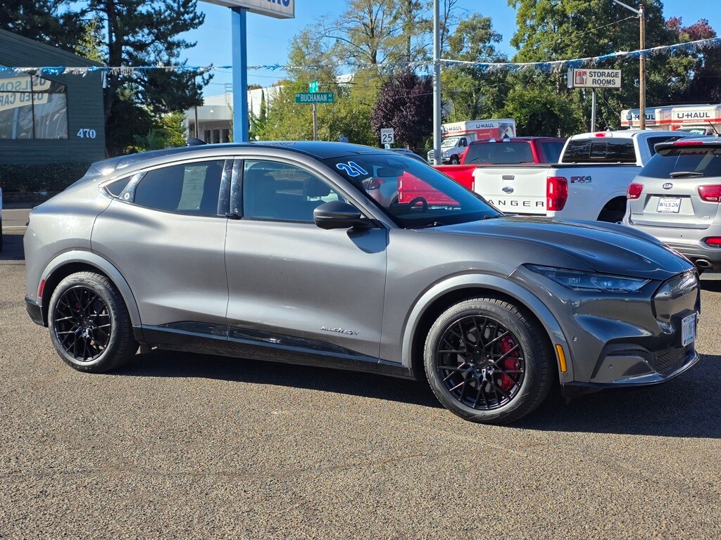 2021 Ford Mustang Mach-E Premium photo 2