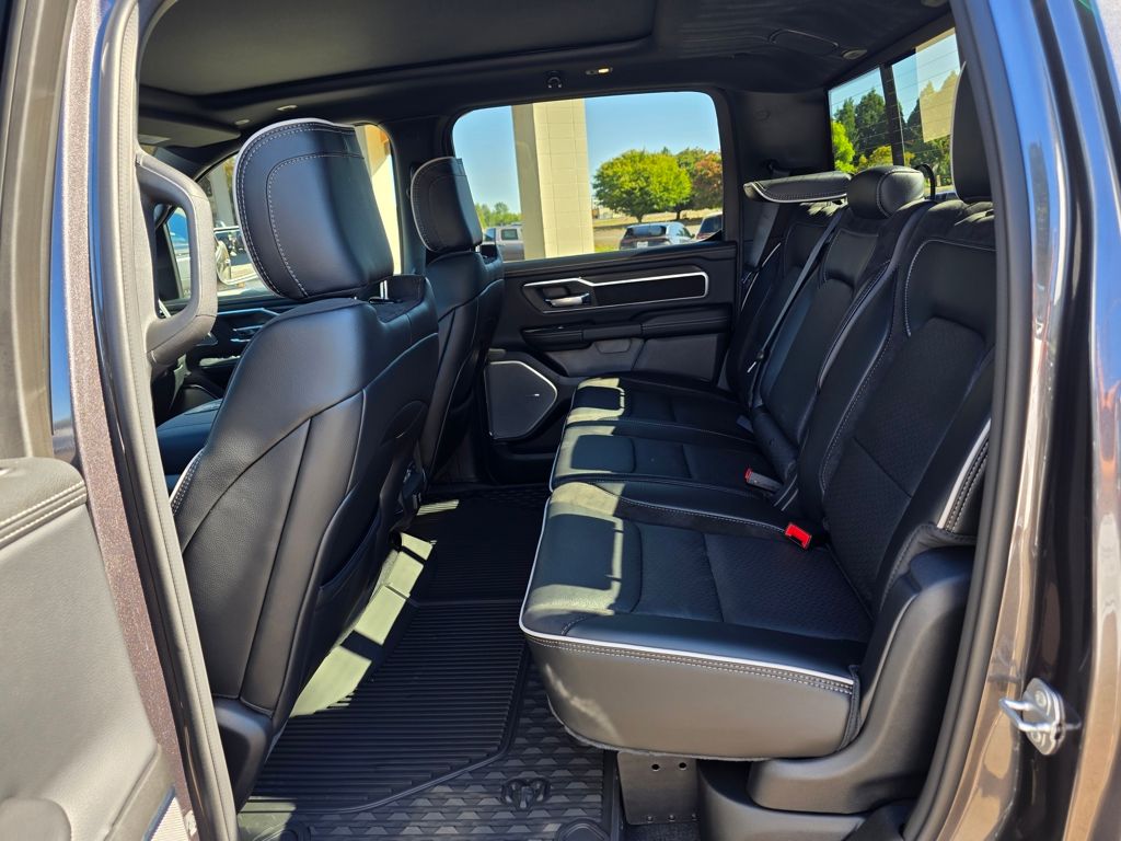 2026 RAM 1500 Laramie - Photo 9
