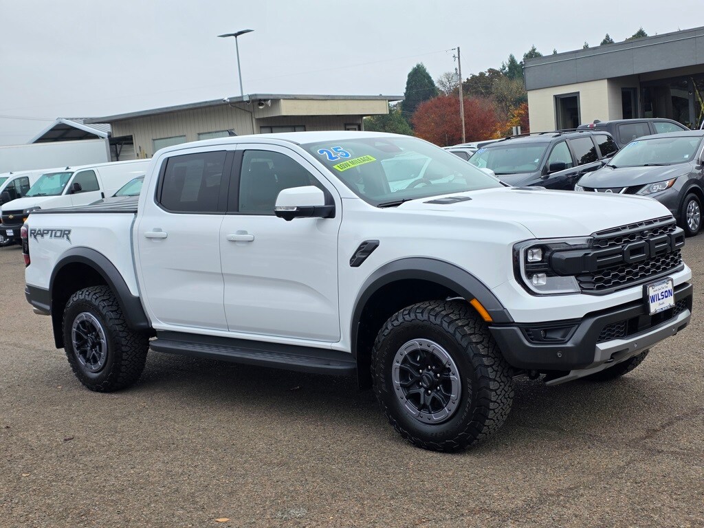 2025 Ford Ranger Raptor photo 2