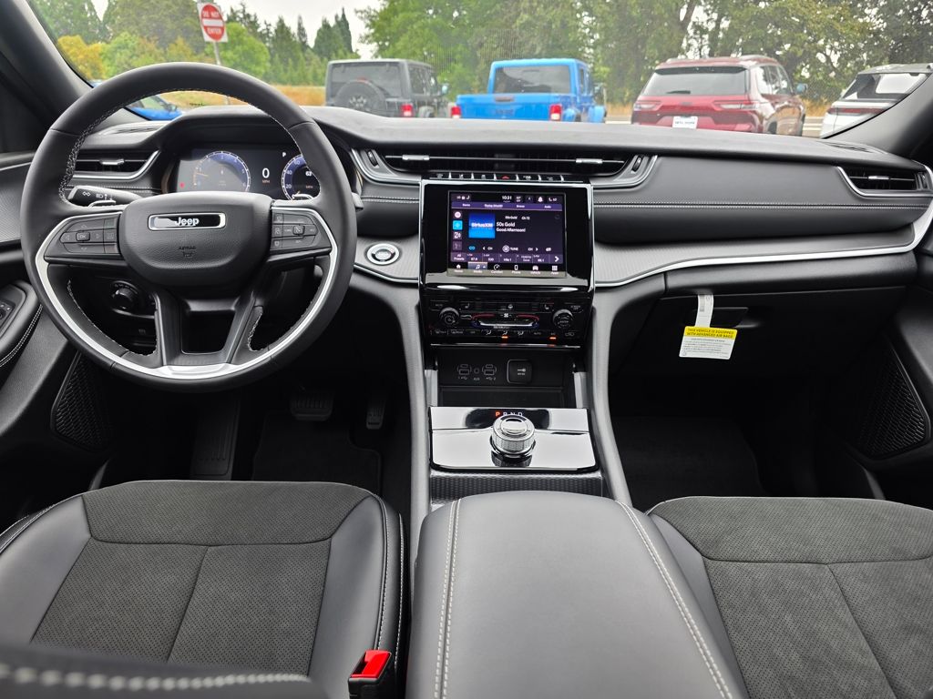 2025 Jeep Grand Cherokee Altitude - Photo 8