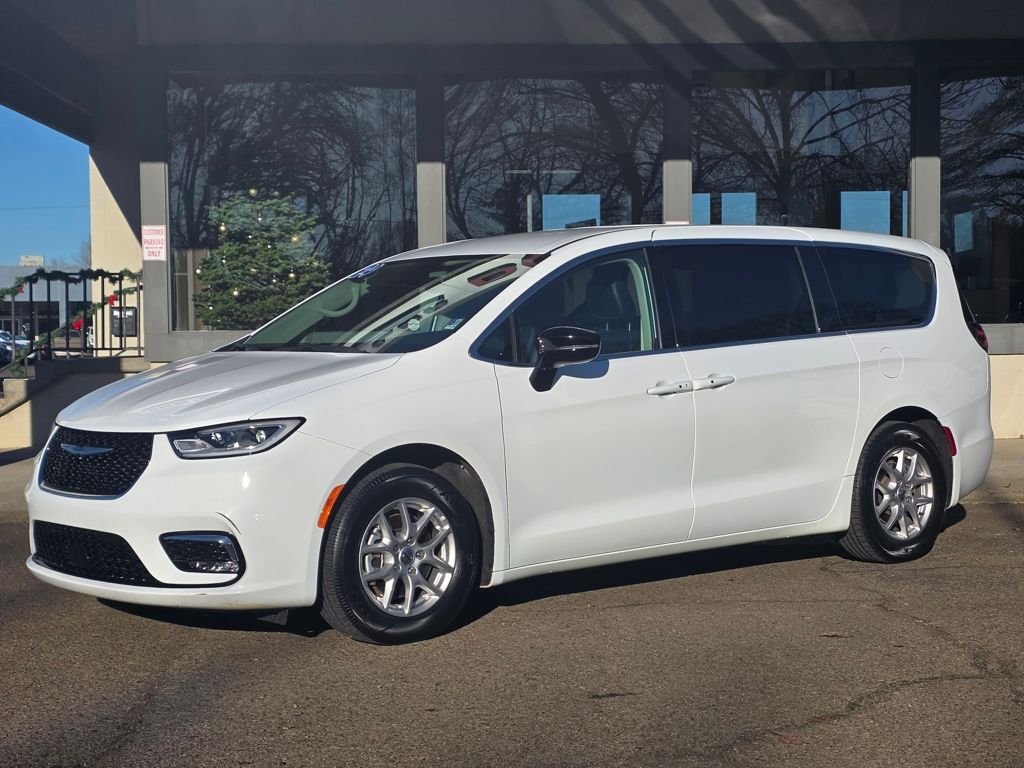 2024 Chrysler Pacifica Minivan/Van 