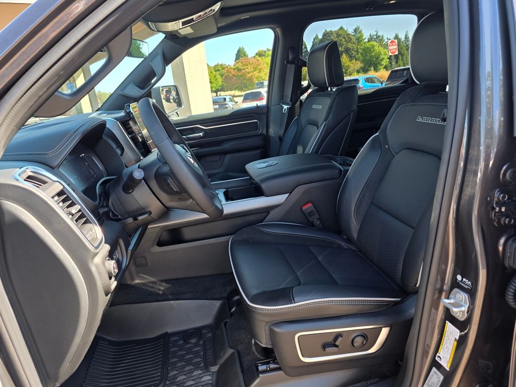 2026 RAM 1500 Laramie - Photo 7